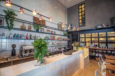 Tita. Café & Restaurante