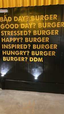 Dom Do Mah Cwb - Burger Grill