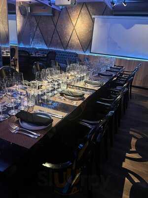 Vicky Barcelona Restaurant & Lounge