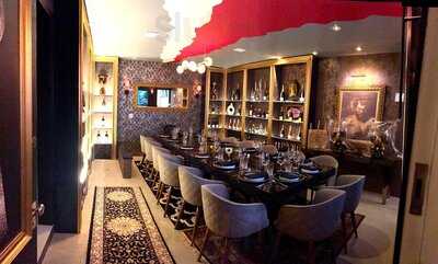 Vicky Barcelona Restaurant & Lounge