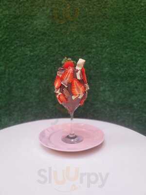 Menina Moça Bistrô