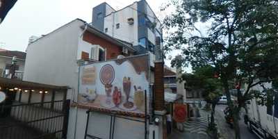 Menina Moça Bistrô