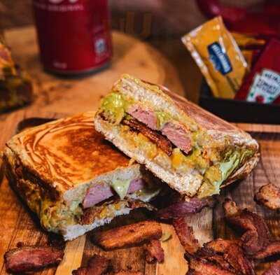 Route 747 - Hot Dog Prensado