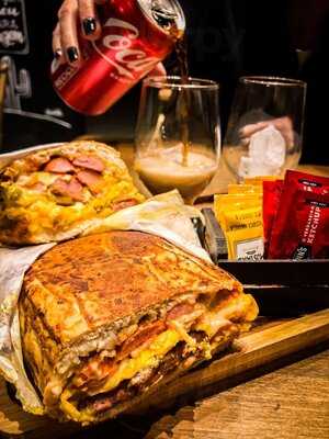 Route 747 - Hot Dog Prensado