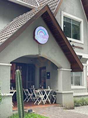 O Pão Que O Viado Amassou