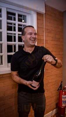 Espaço Tudo E Vinho