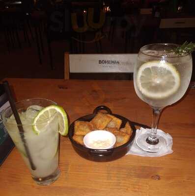 Riô - Drinks & Comida