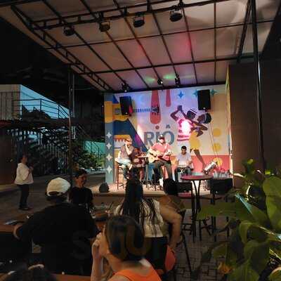 Riô - Drinks & Comida