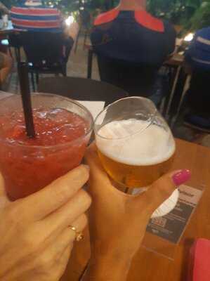 Riô - Drinks & Comida