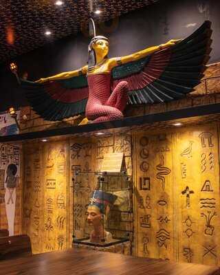 Deuses E Faraós Museu Burguer