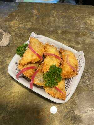 Its Surreal Bar E Restaurante