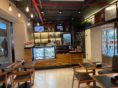 Sterna Café Robocop