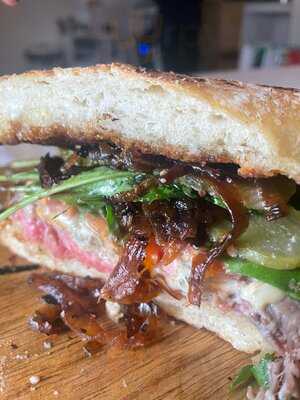 Lá Em Casa - The Bar