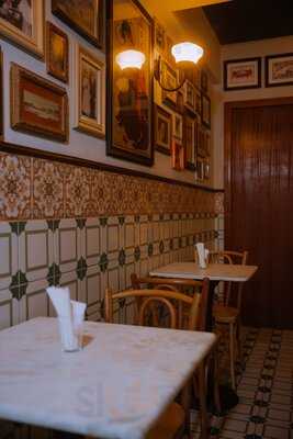 Por Dios Tapas Y Bodega