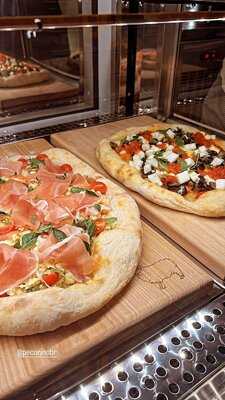 Pecorino Bar & Trattoria Gru