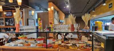 Pecorino Bar & Trattoria Gru