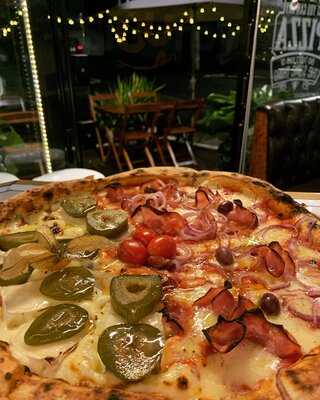 Louvre - Pizza, Vinho & Café