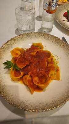 Doc Trattoria & Wine Bar