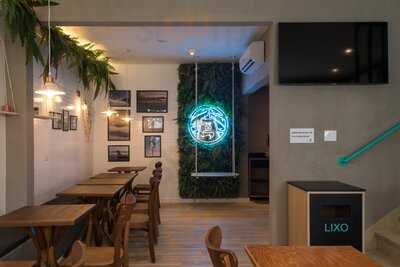 California Superfood Pinheiros