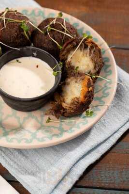 California Superfood Pinheiros