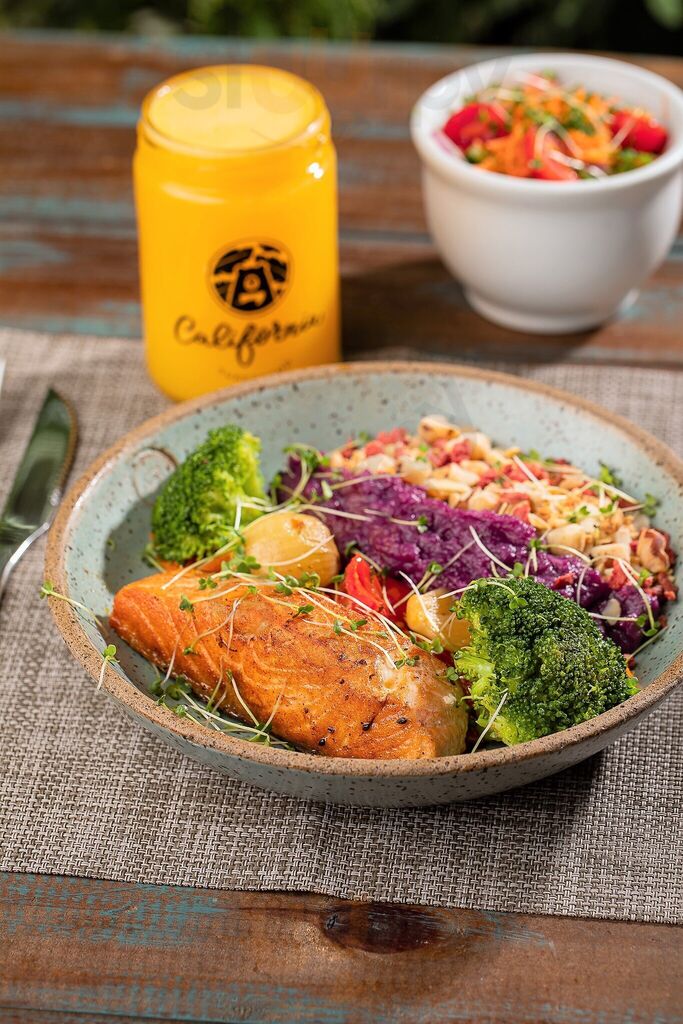 California Superfood Pinheiros