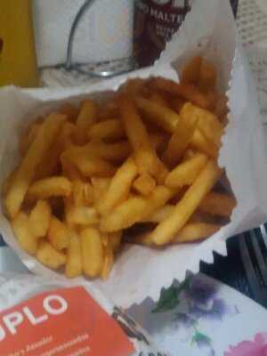 Guinchos Burger E Assados Brazilian Bbq