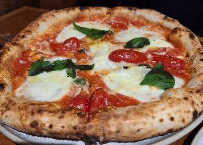 Bento Pizzeria Napoletana