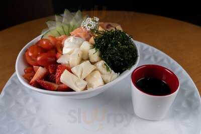 Maré Poke Hawaiian Food