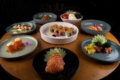 Maré Poke Hawaiian Food