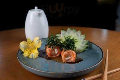 Maré Poke Hawaiian Food