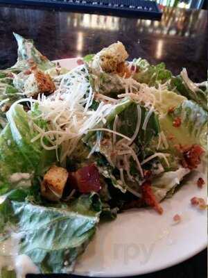 Tuscanos Pizzeria & Bistro