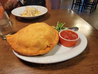 Tuscanos Pizzeria & Bistro