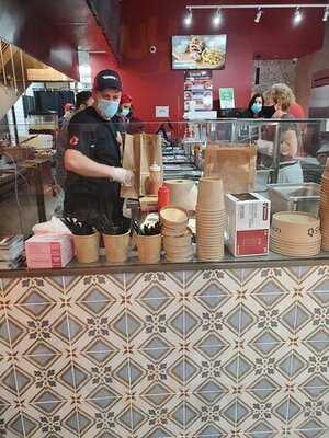 Tahinis Restaurant (richmond St)