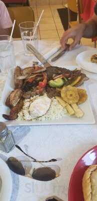 Casa Blanca Latinamerican Foods Restaurant