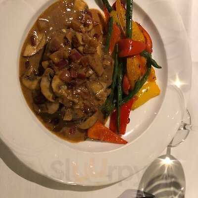 Michael's On The Thames