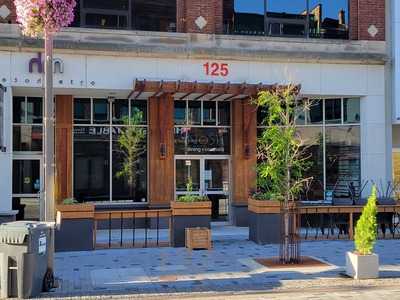 Michael's On The Thames