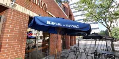 Milos' Craft Beer Emporium