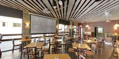 Milos' Craft Beer Emporium