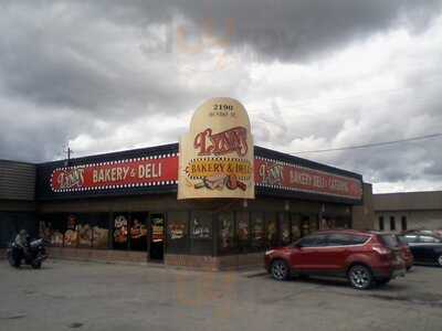 Lynn's Bakery & Deli