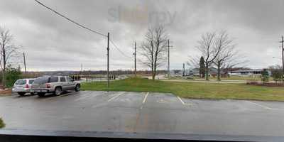 Crossings Grill & Pub