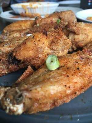 The Squire Pub And Grill