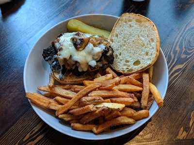 The Squire Pub And Grill