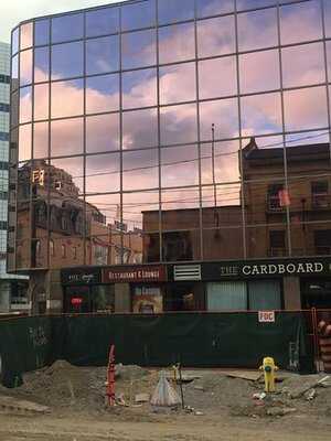 Fitzrays Restaurant And Lounge