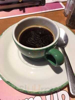 Cora's Breakfast & Lunch