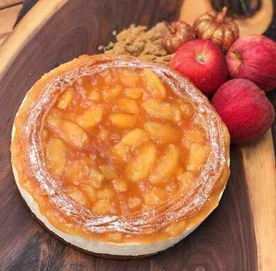 Petit Paris Creperie & Patisserie