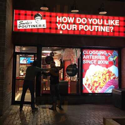 Smoke's Poutinerie