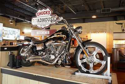 Chuck's Roadhouse Bar And Grill