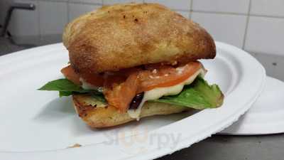 Dominic's Italian Eatery