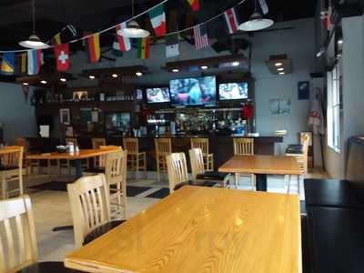 Pete's Pad Restaurant & Sports Bar