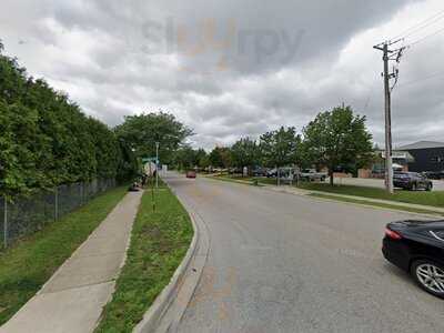 Pete's Pad Restaurant & Sports Bar